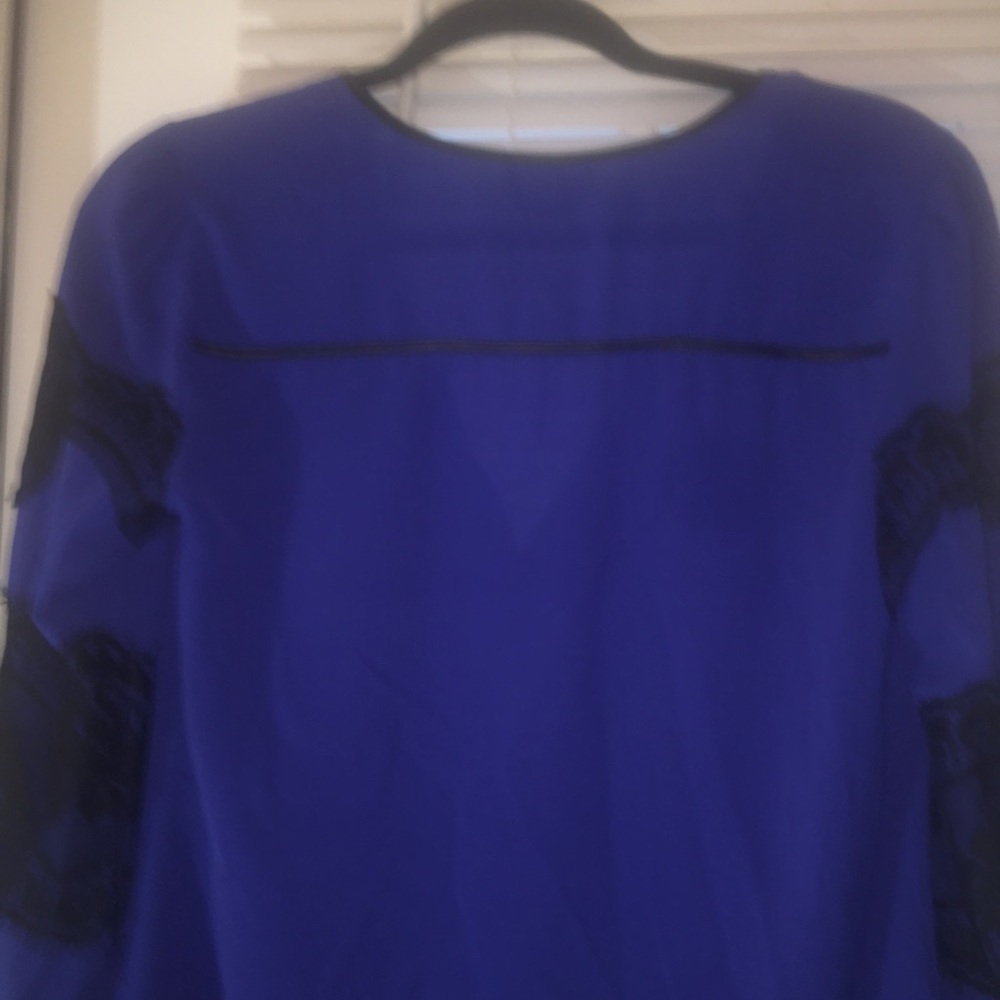 Bebe blouse - Picture 2 of 4